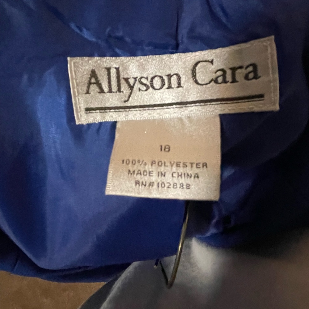 Women’s Suit Jacket size 18 - Picture 2 of 2
